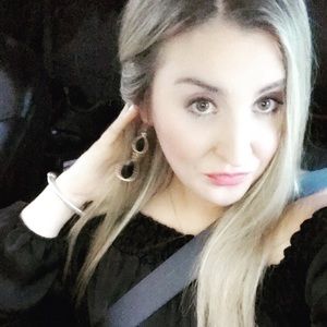 Meet your Posher, Kelsey